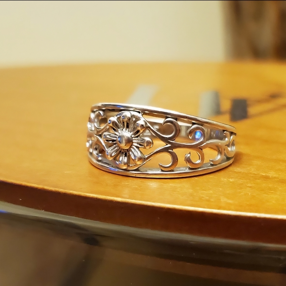 Sterling Silver Floral Ring